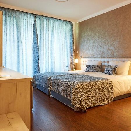 Penelopa Palace Apart Hotel & Spa Πομόριε Εξωτερικό φωτογραφία