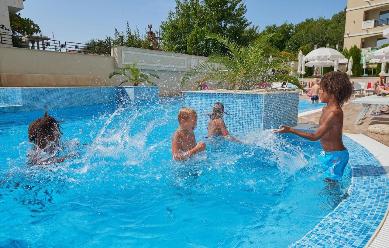 Penelopa Palace Apart Hotel & Spa Πομόριε Εξωτερικό φωτογραφία