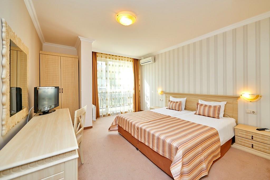 Penelopa Palace Apart Hotel & Spa Πομόριε Εξωτερικό φωτογραφία
